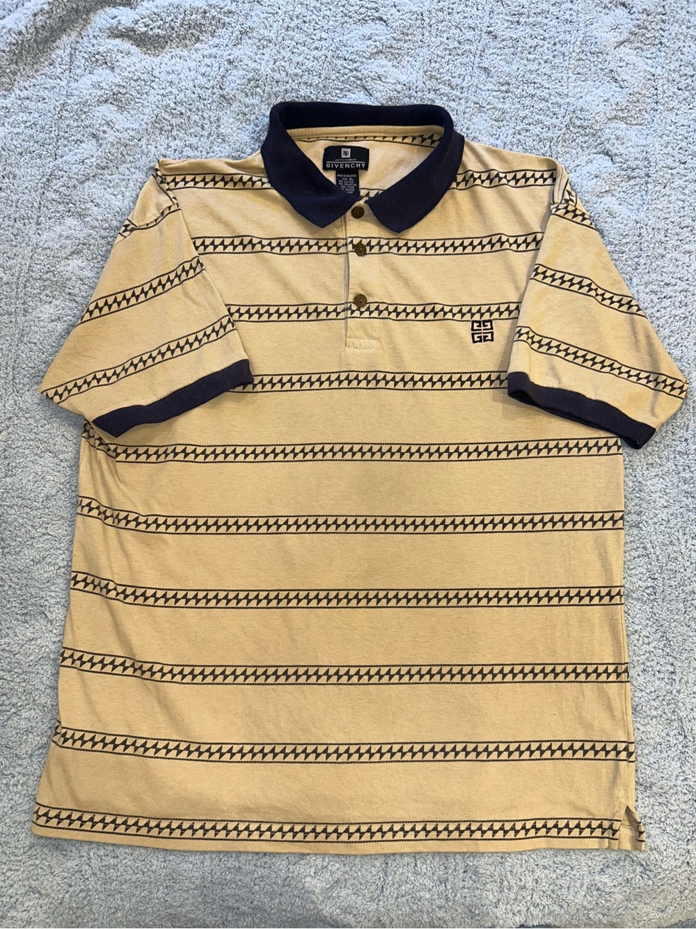 Vintage Givenchy Beige and Navy Polo Men’s XL